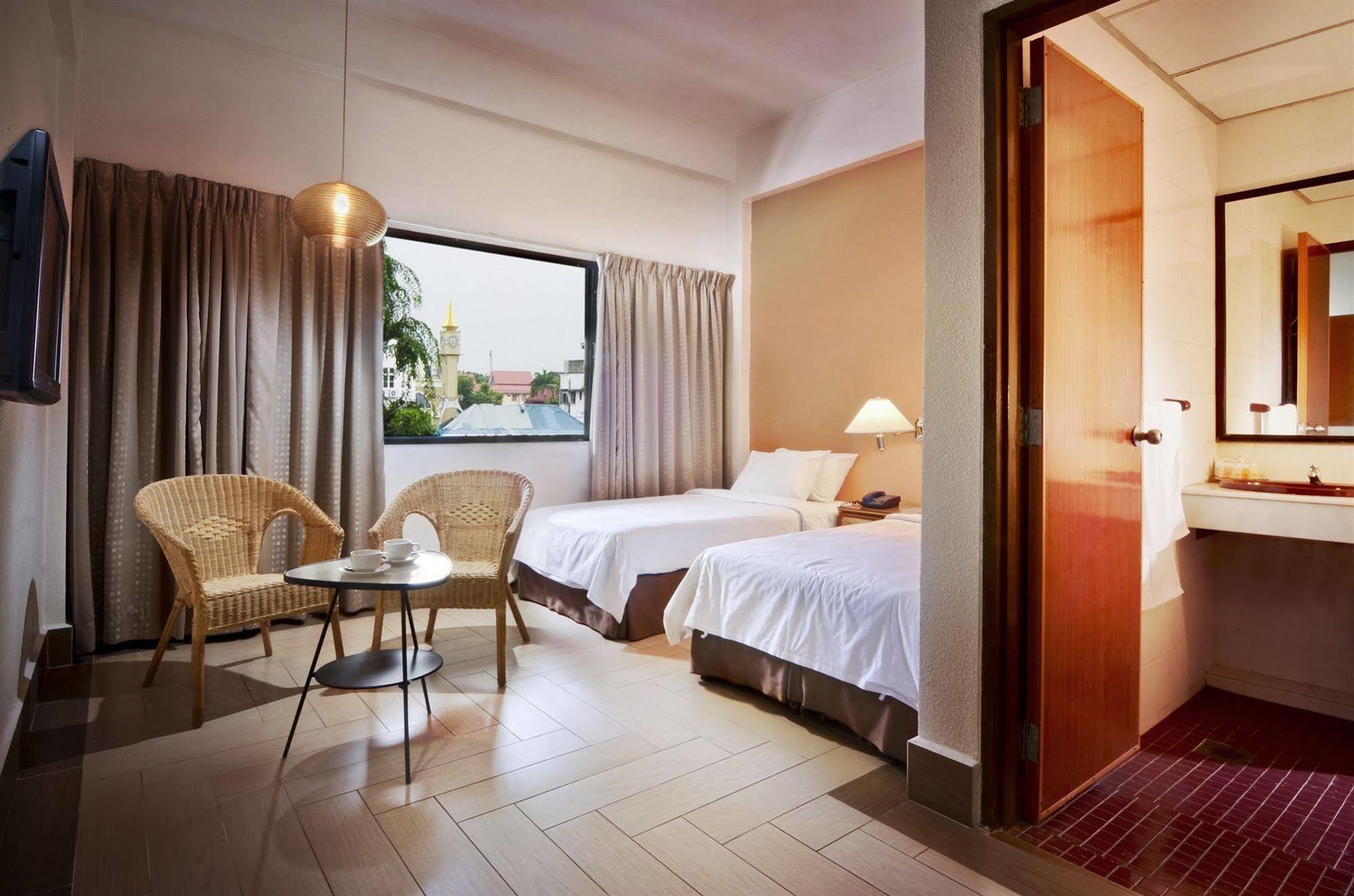 Dynasty Inn Kota Bharu Dış mekan fotoğraf